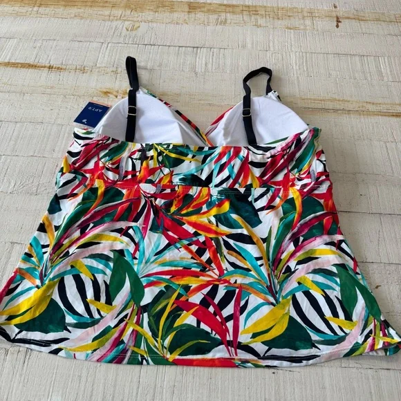 Apt. 9 Batik Tankini Top NWT size 2X Colorful Palm Print Halterkini Swimsuit - Picture 9 of 10